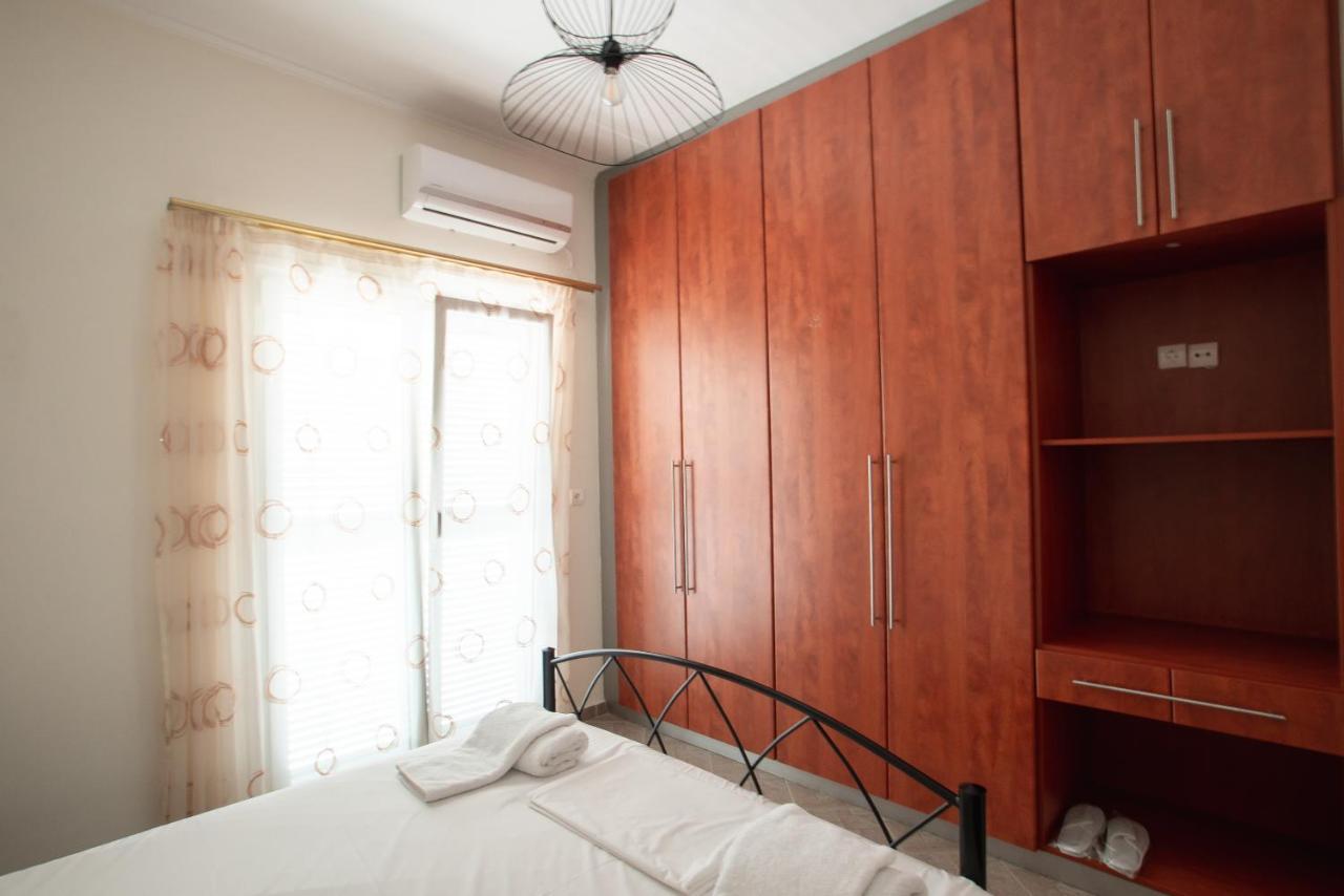 Pigeon House Apartment Plataria Exterior photo