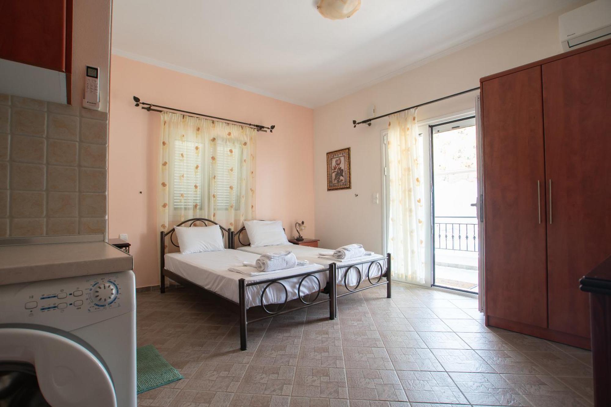 Pigeon House Apartment Plataria Exterior photo